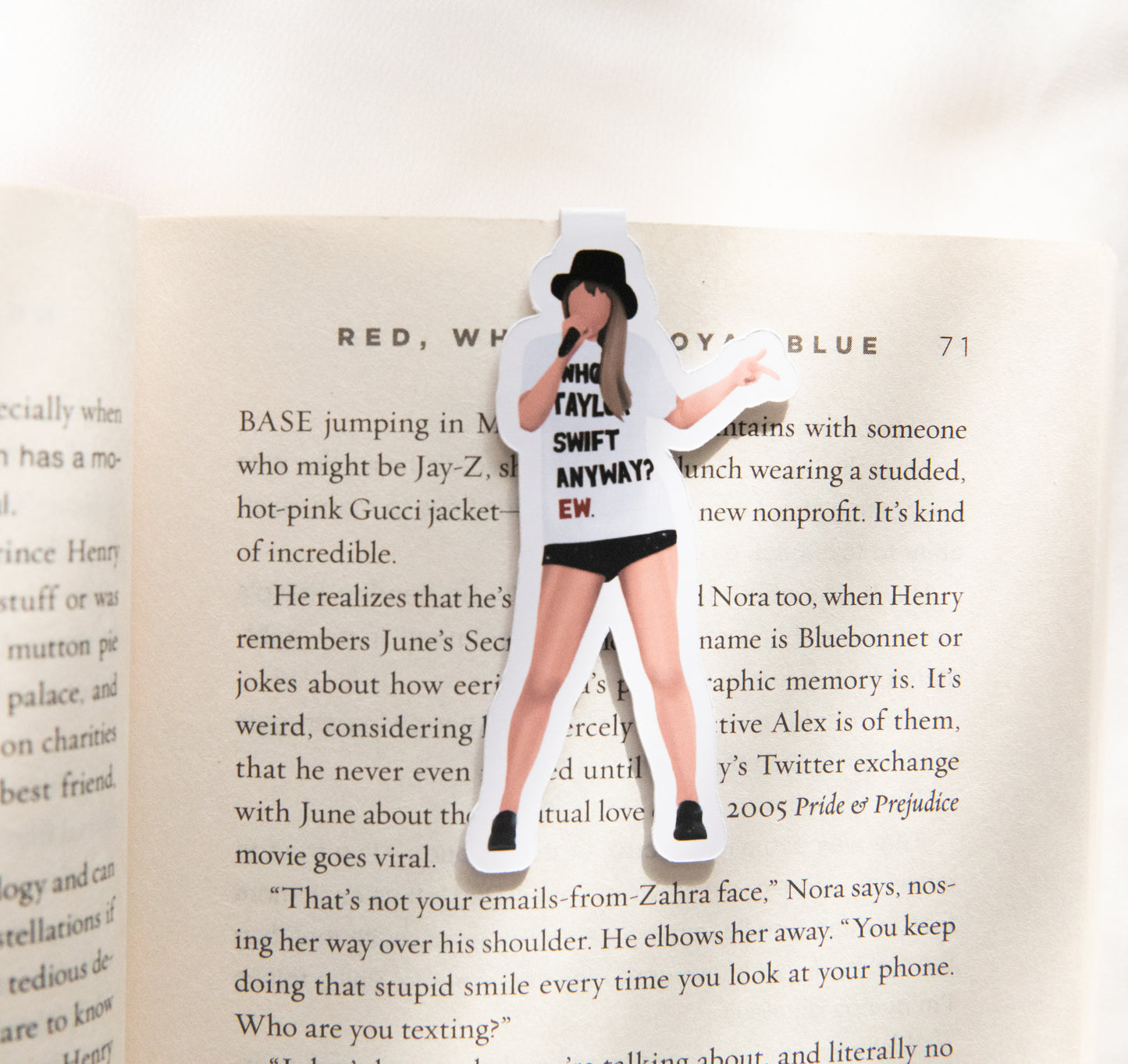 22 T-Shirt Magnetic Bookmarks