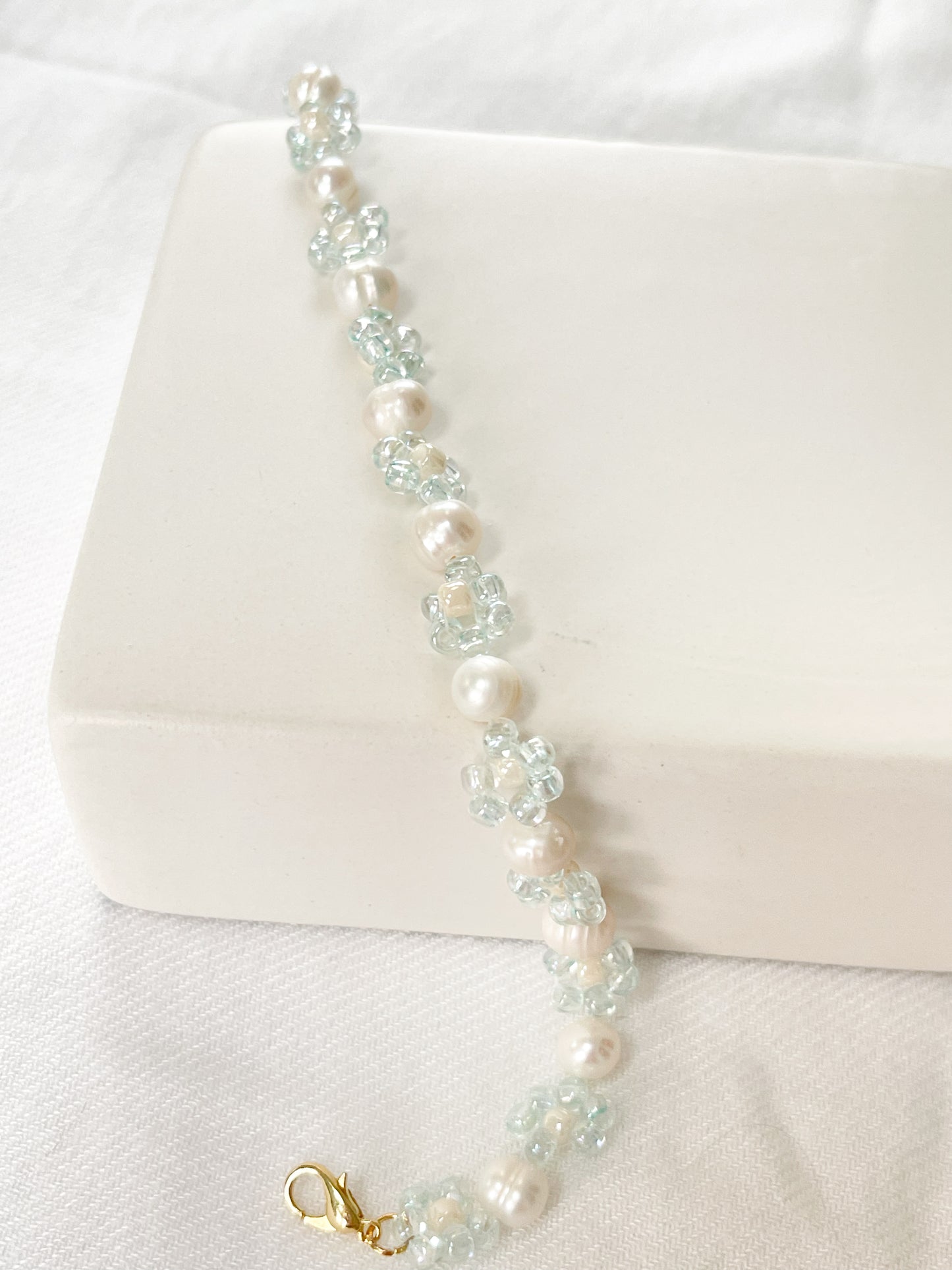 Seaside Flower Beaded Bracelet