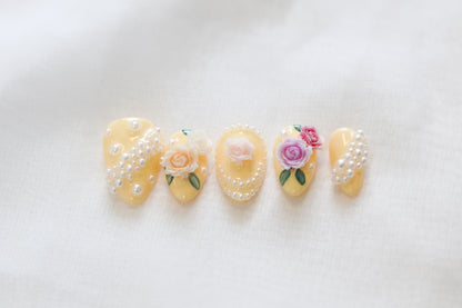 Garden Party Press On Nail Set
