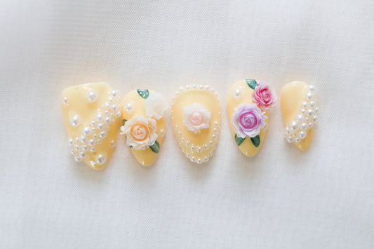 Garden Party Press On Nail Set