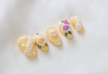 Garden Party Press On Nail Set