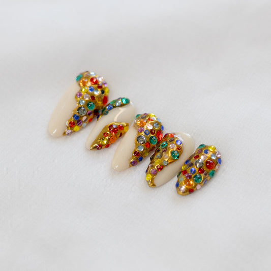 Hidden Treasures On Nail Set