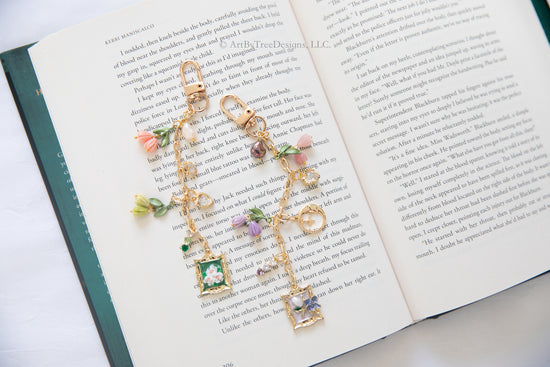 Elegant Painting Kindle Charm